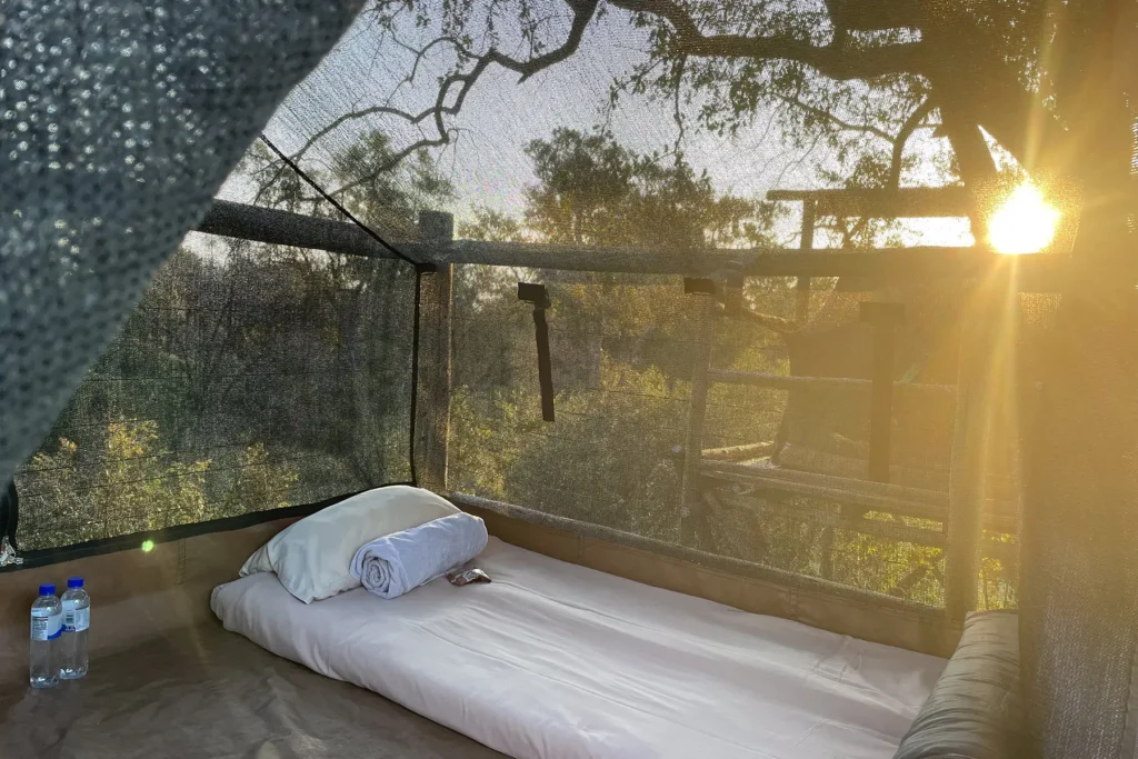 1800px-2026-seolo-africa-sleep-outs-decks-21